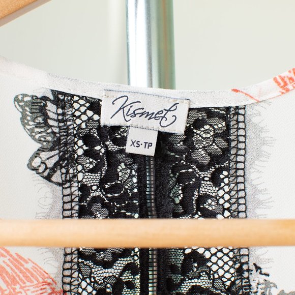 Butterfly sleeveless camisole tank with black lace back size small - Picture 8 of 10